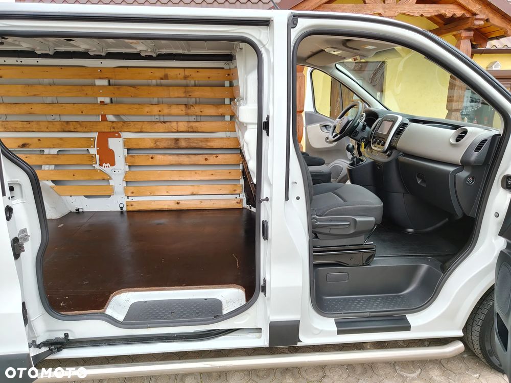 Renault TRAFIC - 12