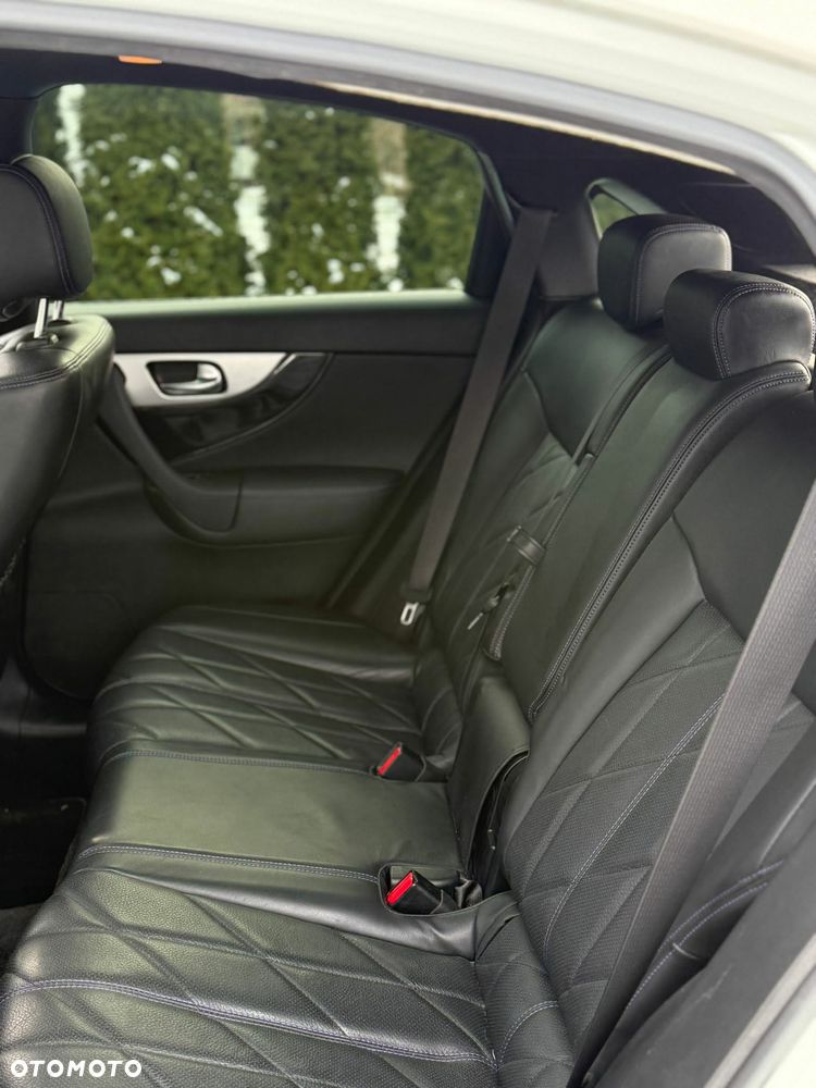 Infiniti QX70 3.0d AWD Ultimate - 27