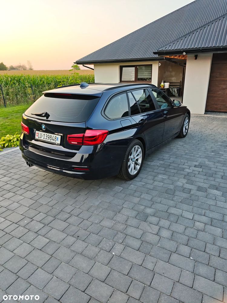BMW Seria 3 330d Touring Sport Line - 6