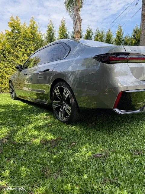 BMW 740 d xDrive Pack M Auto - 5