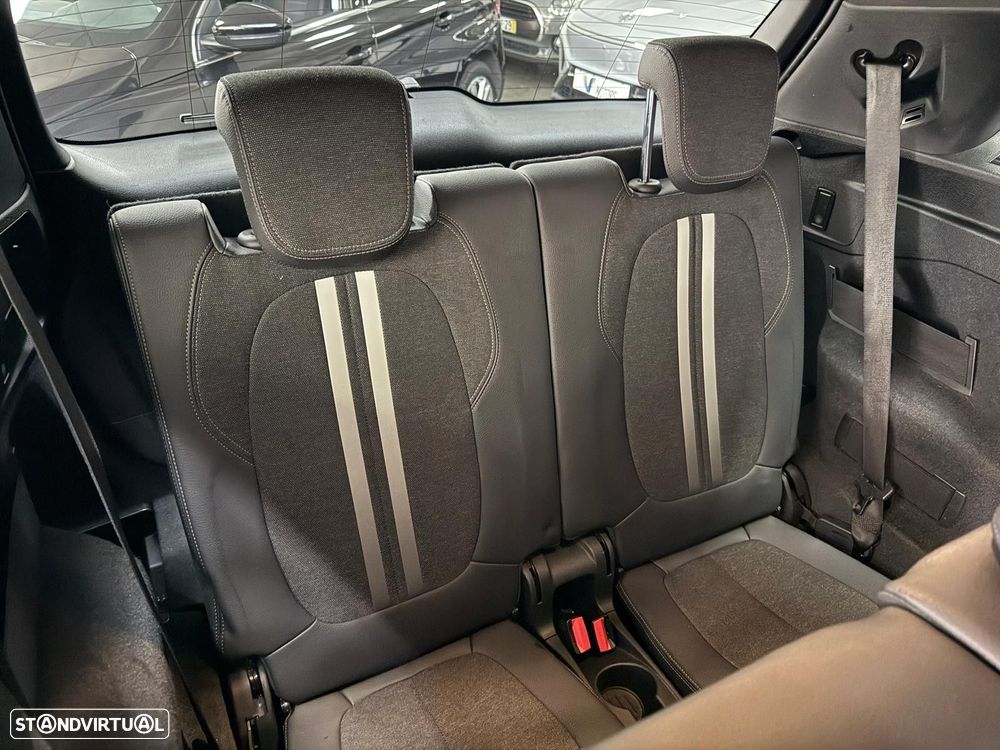 BMW 218 Gran Tourer d 7L Line Sport Auto - 41