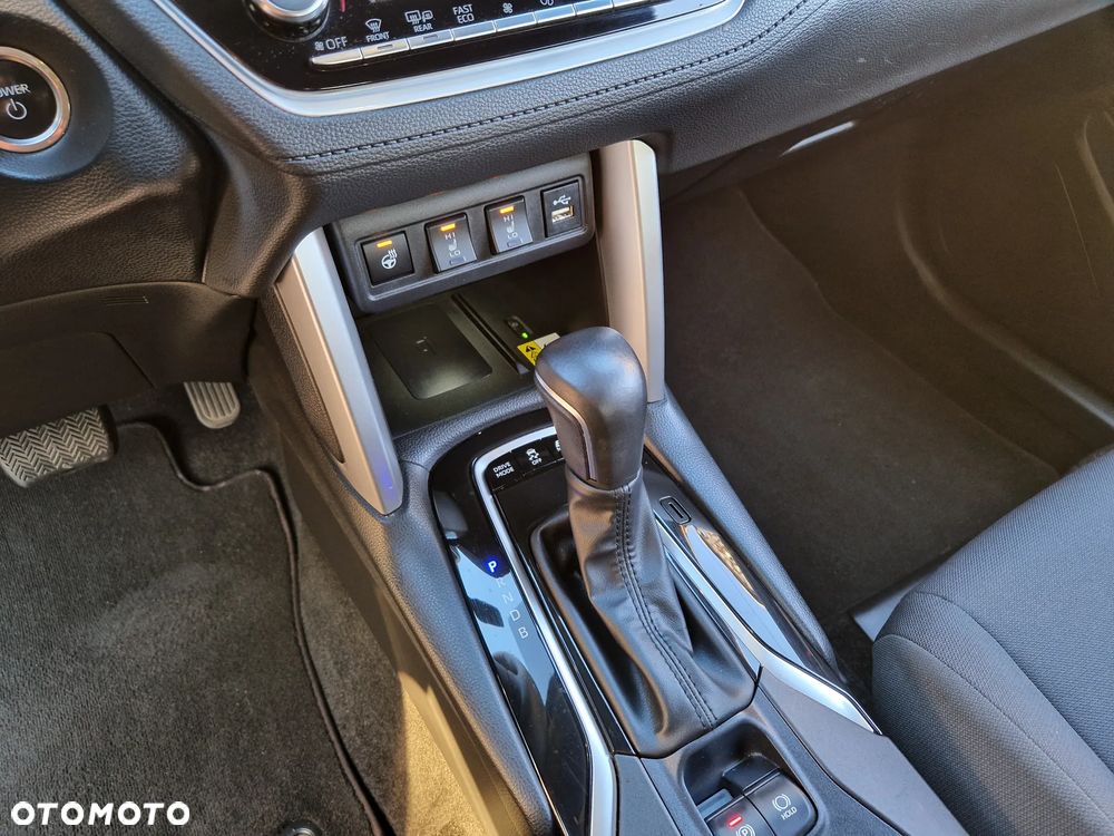 Toyota Corolla Cross 2.0 Hybrid Style - 17