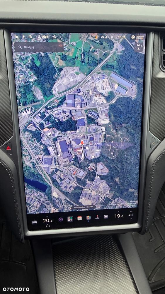 Tesla Model S - 33