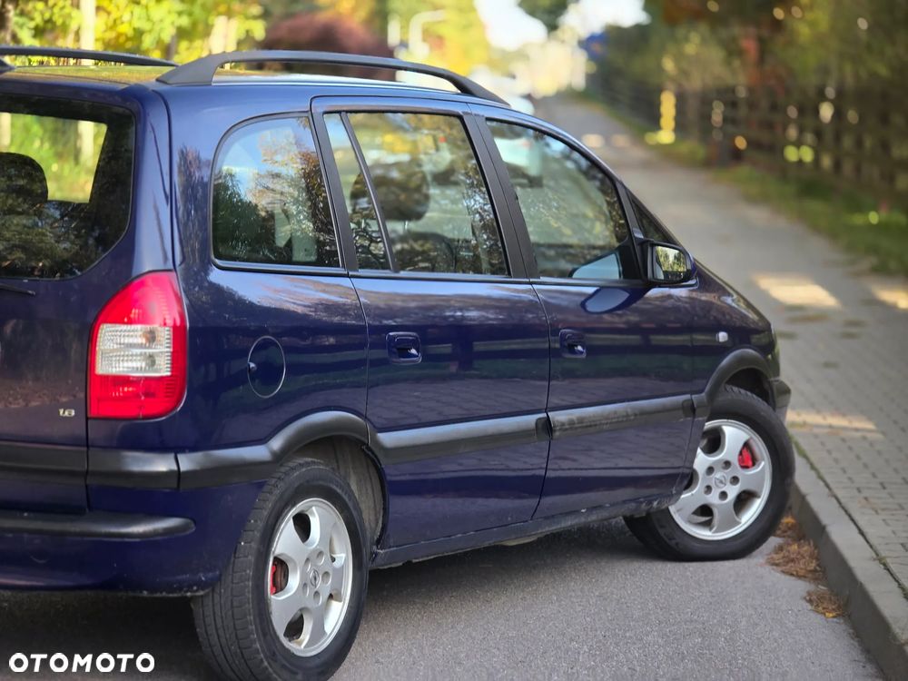Opel Zafira - 39