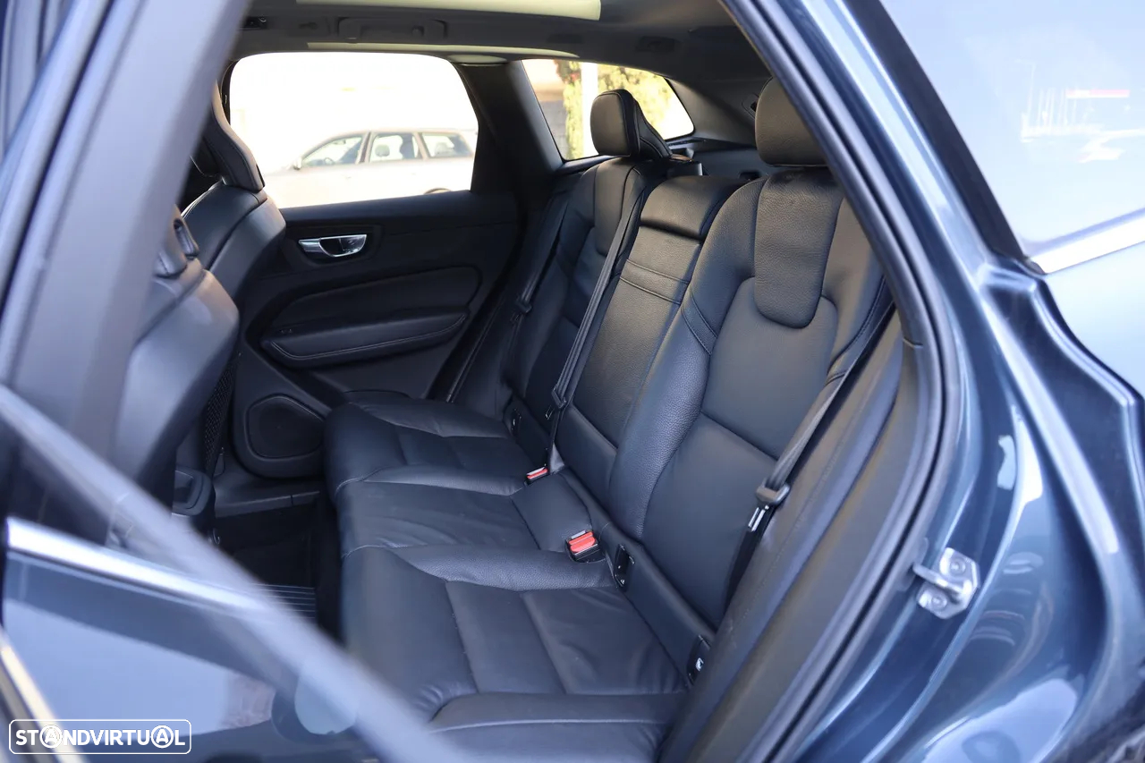Volvo XC 60 2.0 T8 PHEV Inscription AWD - 11