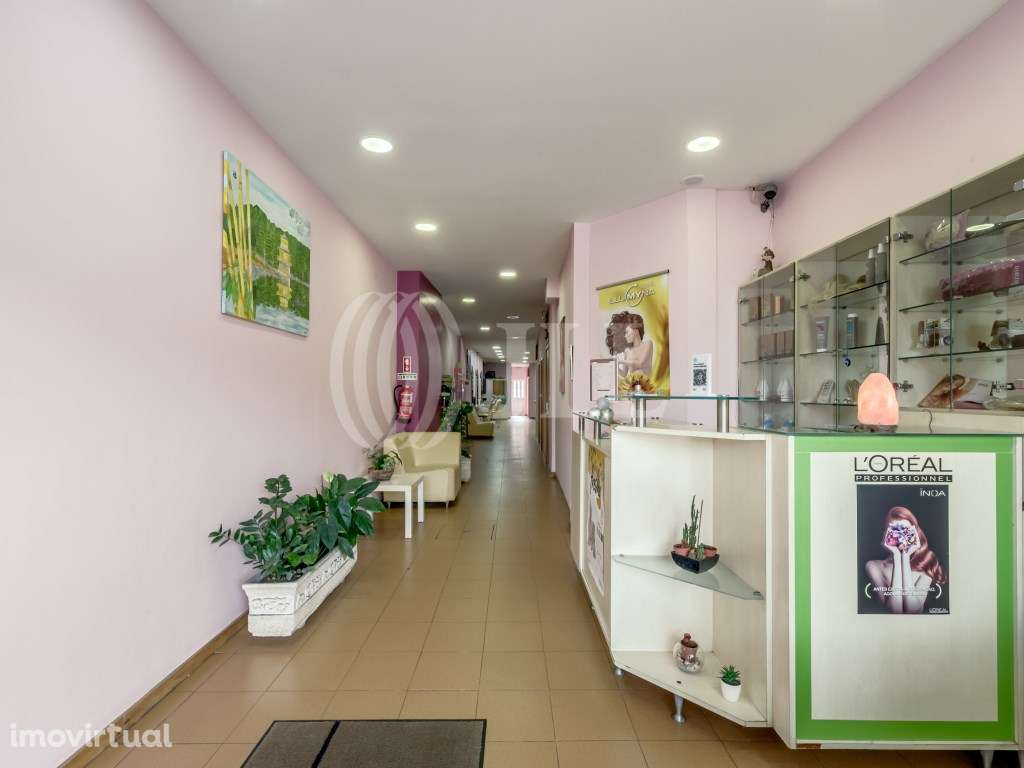 Loja com terraço, em Paranhos, no Porto - Grande imagem: 3/21