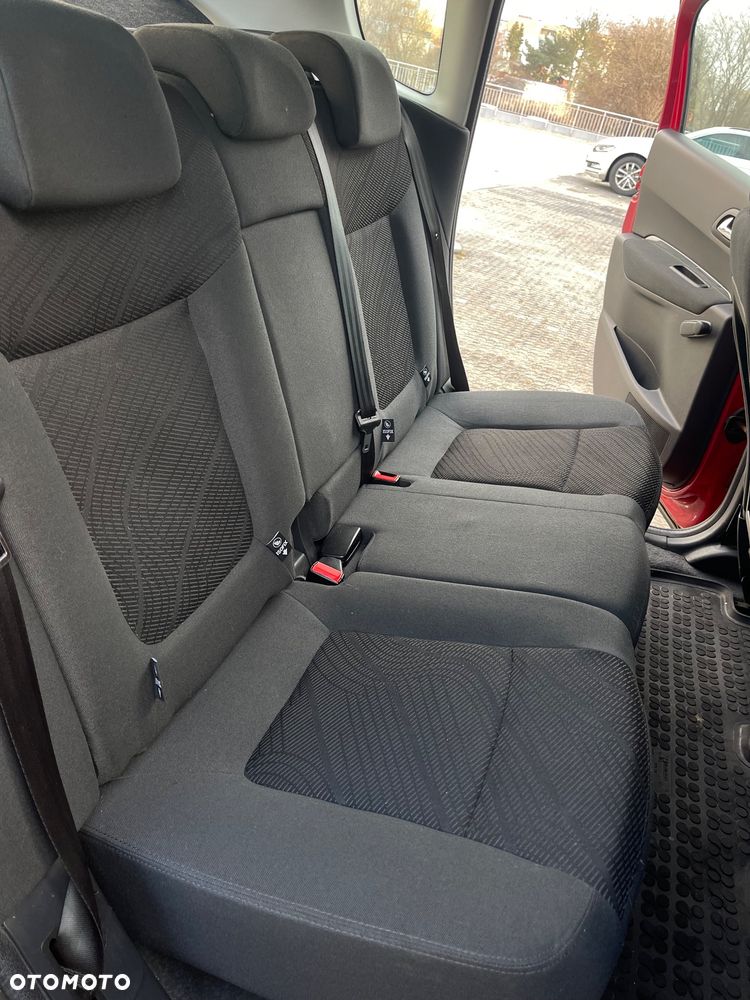 Peugeot 3008 1.6 HDi Trendy - 12