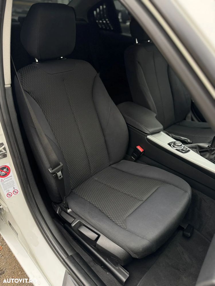 BMW Seria 3 318d - 38
