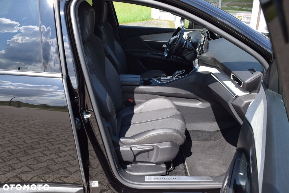 Peugeot 3008 1.6 PureTech HYbrid GT S&S EAT8 - 22