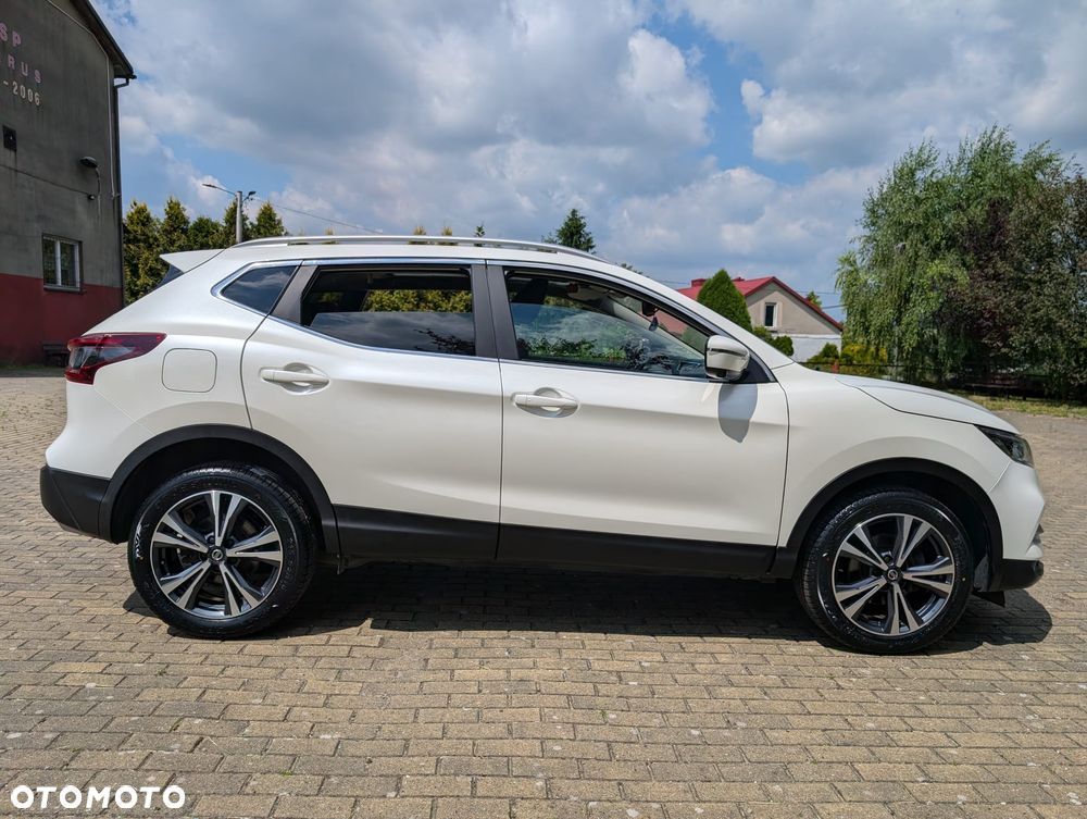 Nissan Qashqai 1.3 DIG-T N-Connecta - 9
