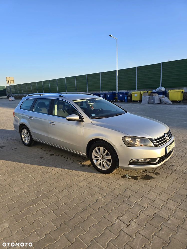 Volkswagen Passat 1.6 TDI Comfortline - 4