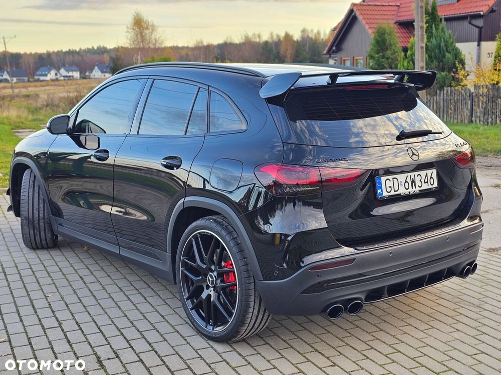 Mercedes-Benz GLA - 7