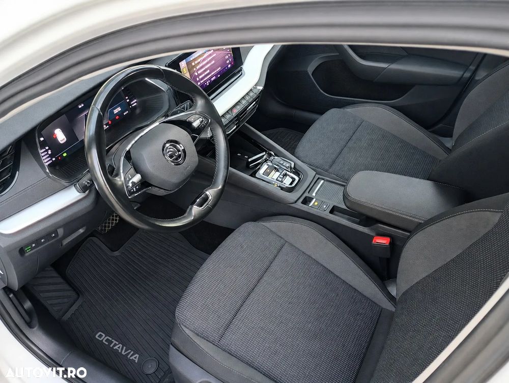 Skoda Octavia 2.0 TDI DSG Ambition - 15