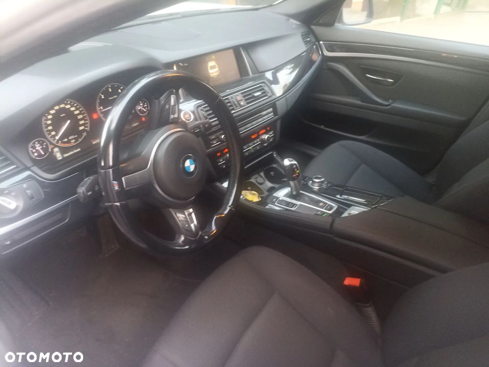 BMW Seria 5 520d - 13
