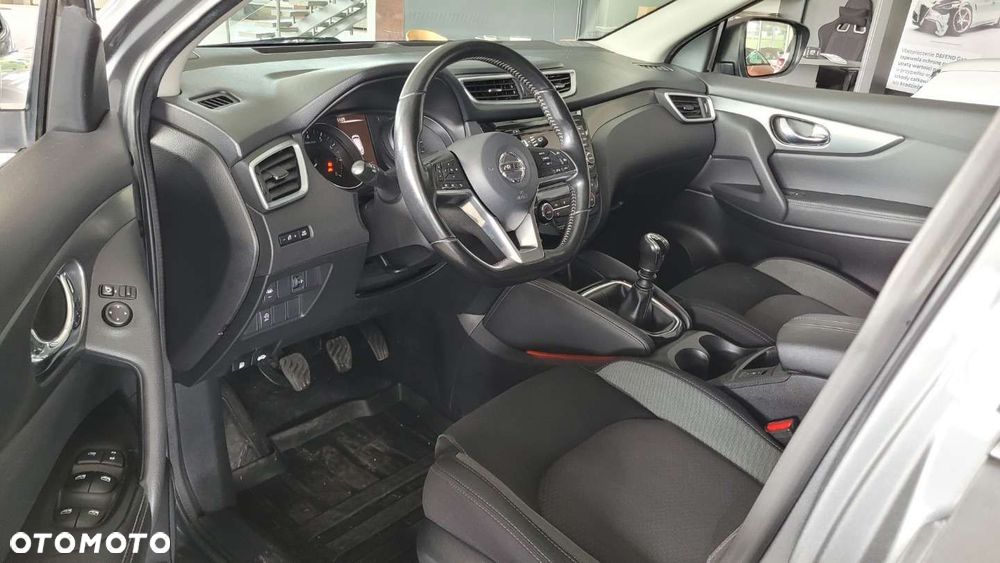 Nissan Qashqai - 11