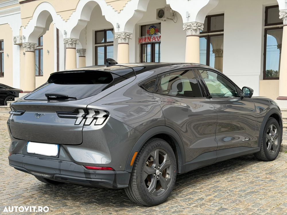 Ford Mustang Mach-E RWD Extended Range 216 kW Premium - 3