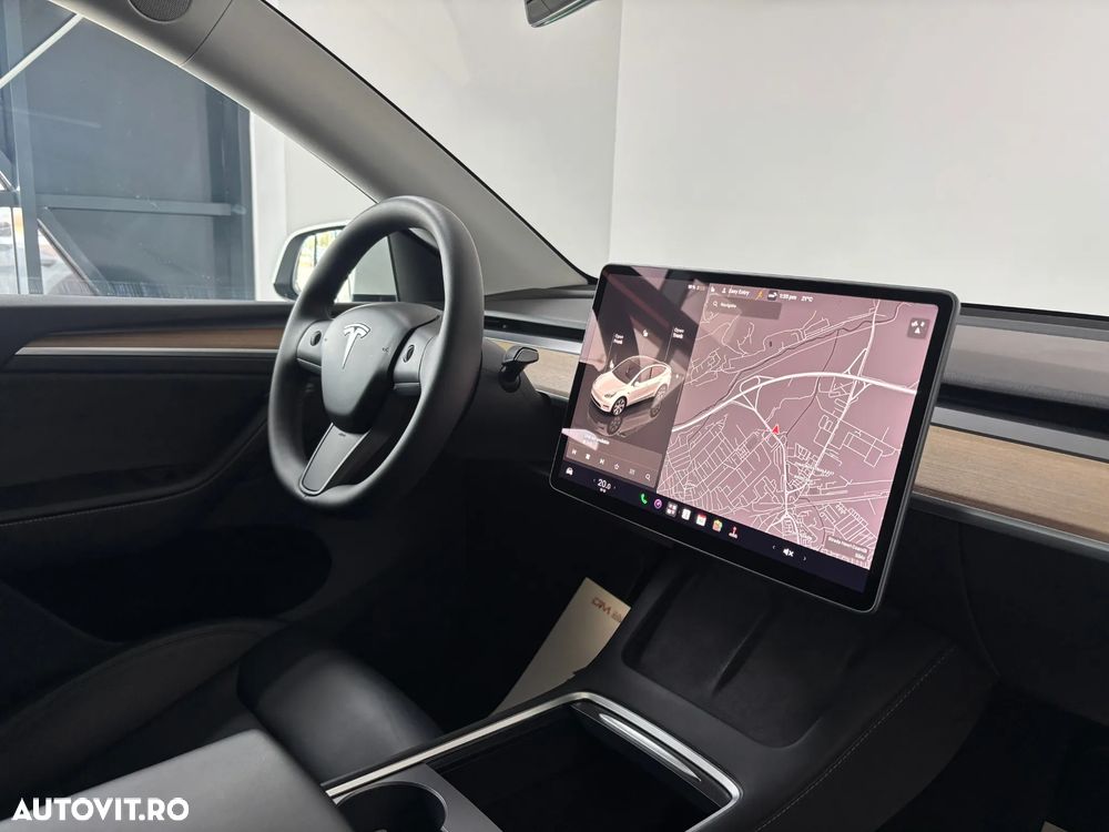 TESLA Model Y 2023 — imagine 6