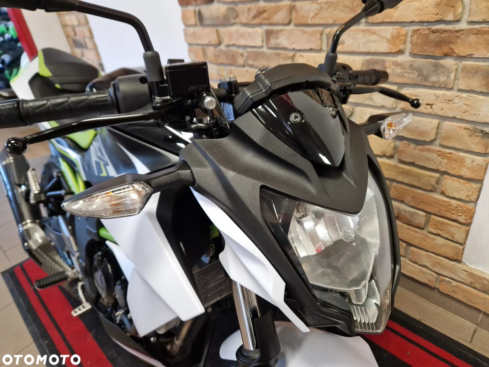 Kawasaki Z - 32