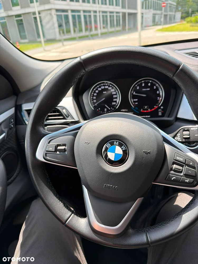 BMW X2 sDrive18i - 27