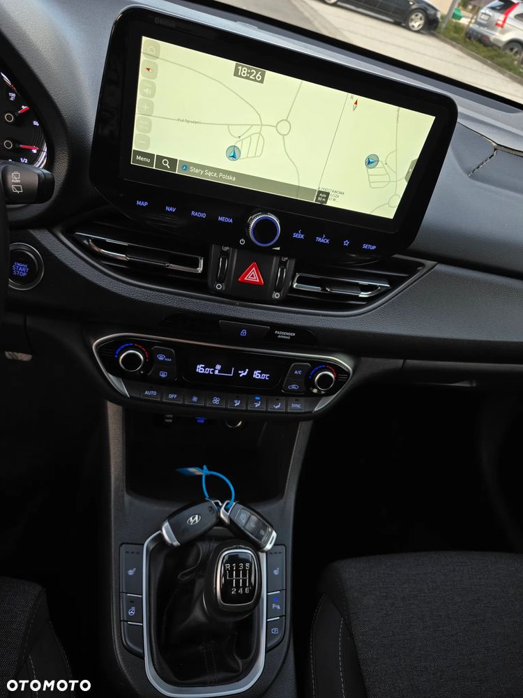 Hyundai i30 1.6 CRDI Trend - 10