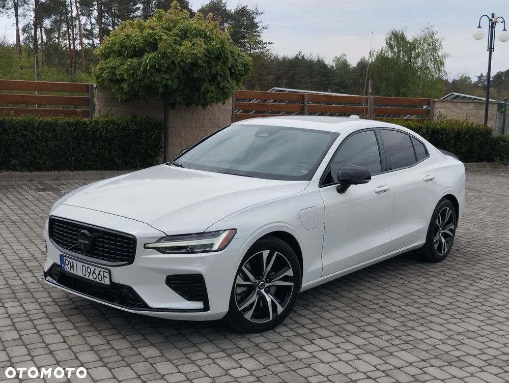Volvo S60 T8 Recharge AWD Plus Dark - 2