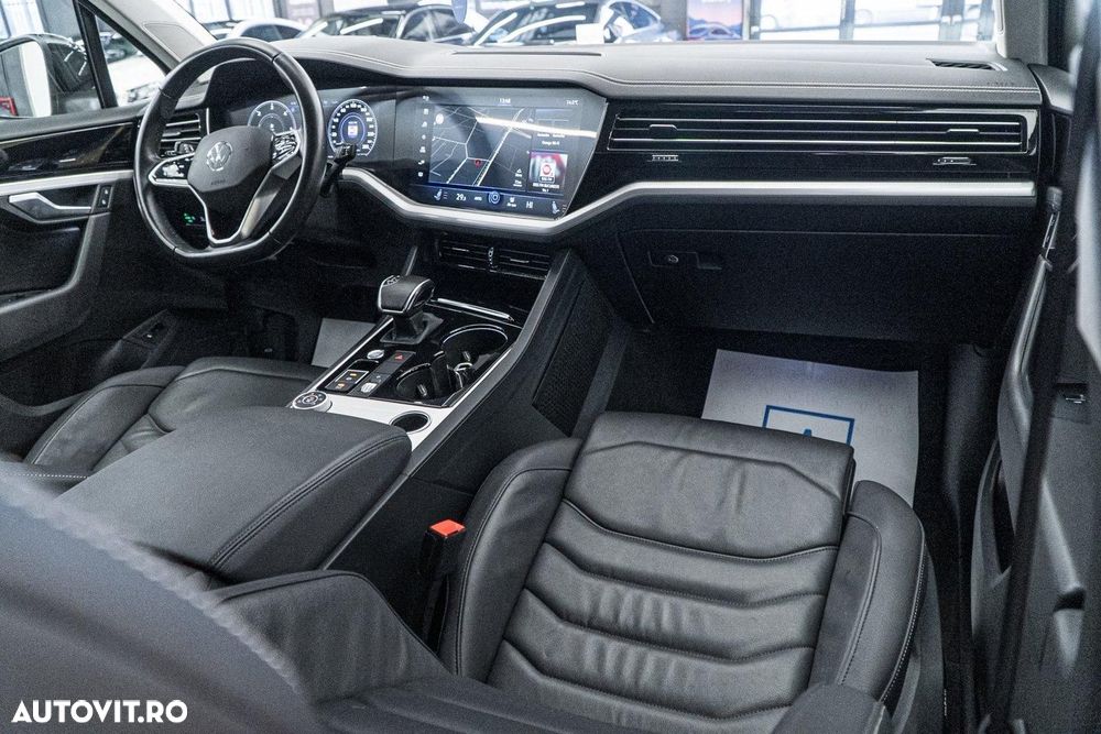 Volkswagen Touareg V6 TDI 4MOTION Elegance - 2