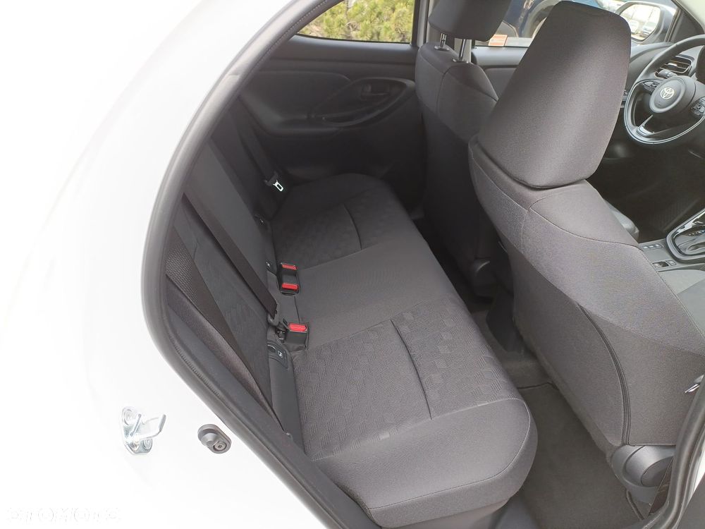 Toyota Yaris Hybrid 1.5 Style - 14