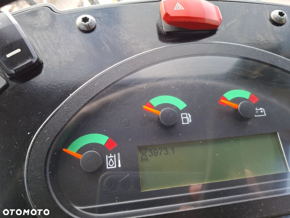 Caterpillar CAT 906 M - 35