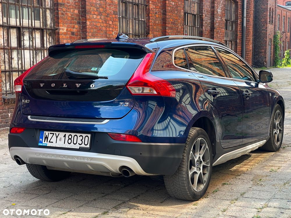Volvo V40 T3 Ocean Race - 4