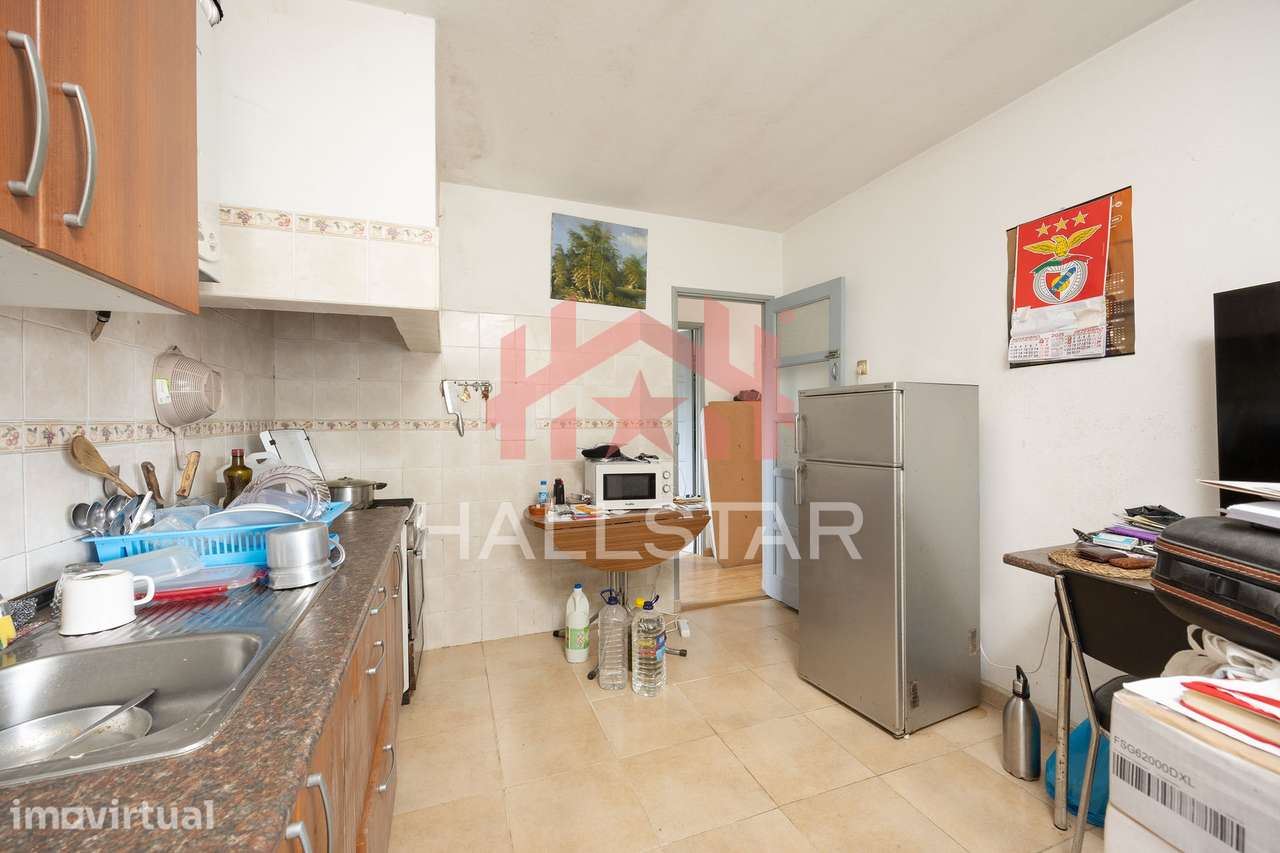 Moradia T2 / Rentabilidade / Centro da Cidade de Marinha Grande - Grande imagem: 2/16