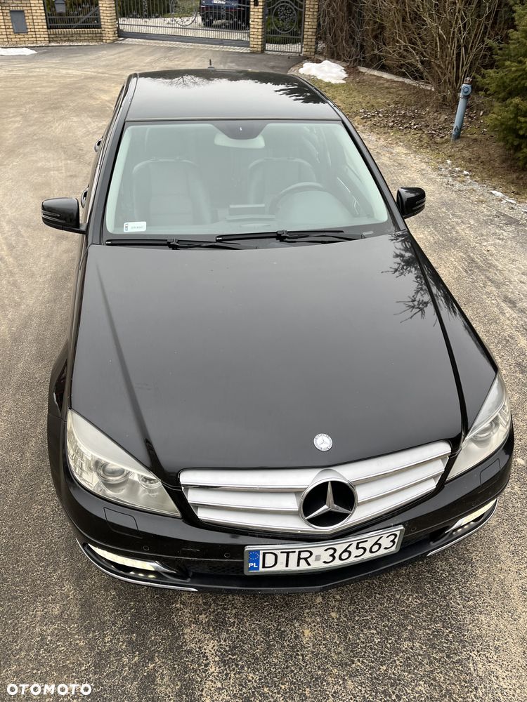 Mercedes-Benz Klasa C 220 CDI DPF Automatik BlueEFFICIENCY Avantgarde - 9