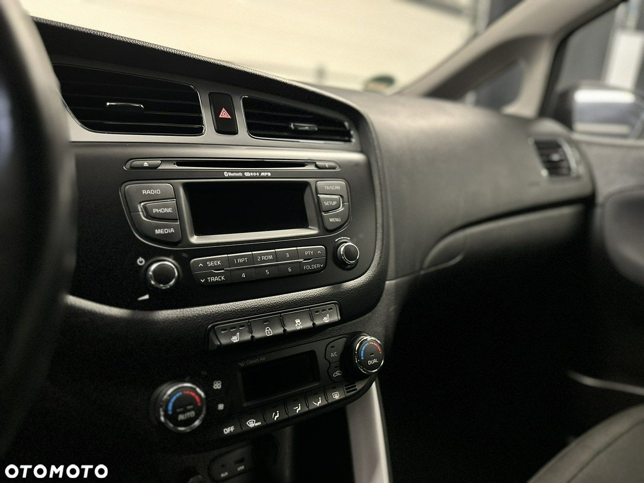 Kia Ceed - 26