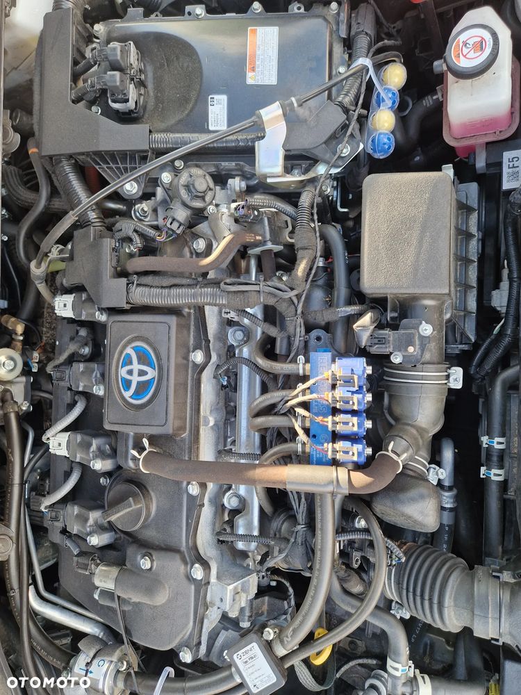 Toyota Corolla 1.8 Hybrid Comfort - 27