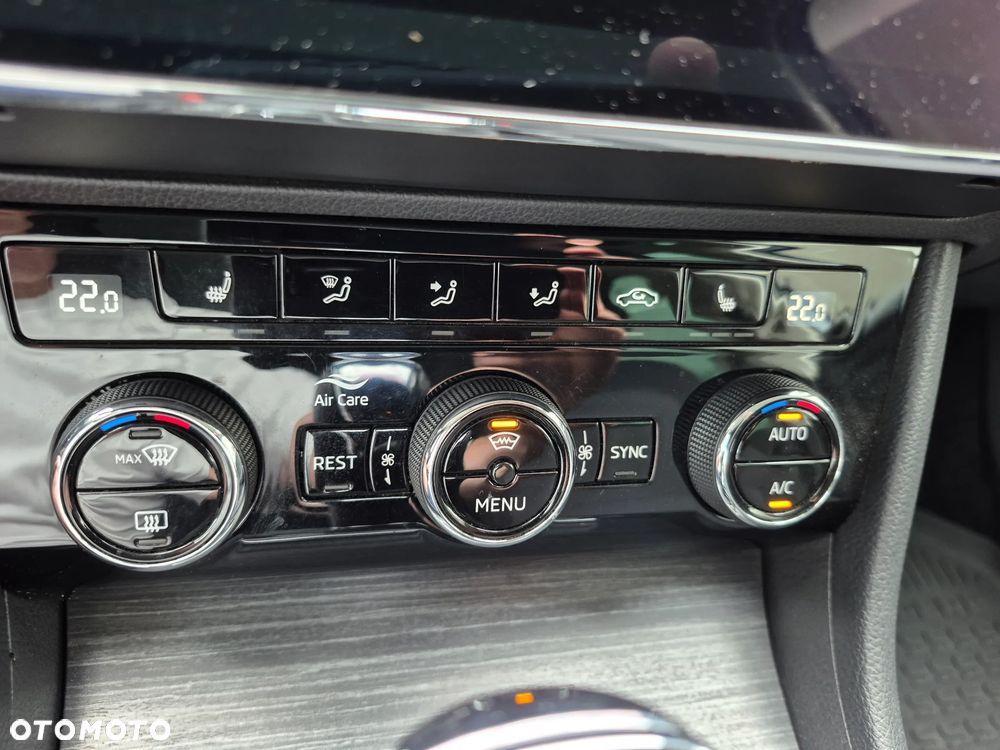 Skoda Superb 2.0 TDI SCR Style DSG - 21