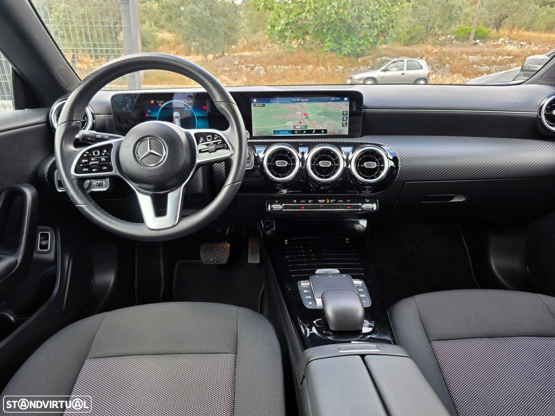 Mercedes-Benz CLA 180 - 9