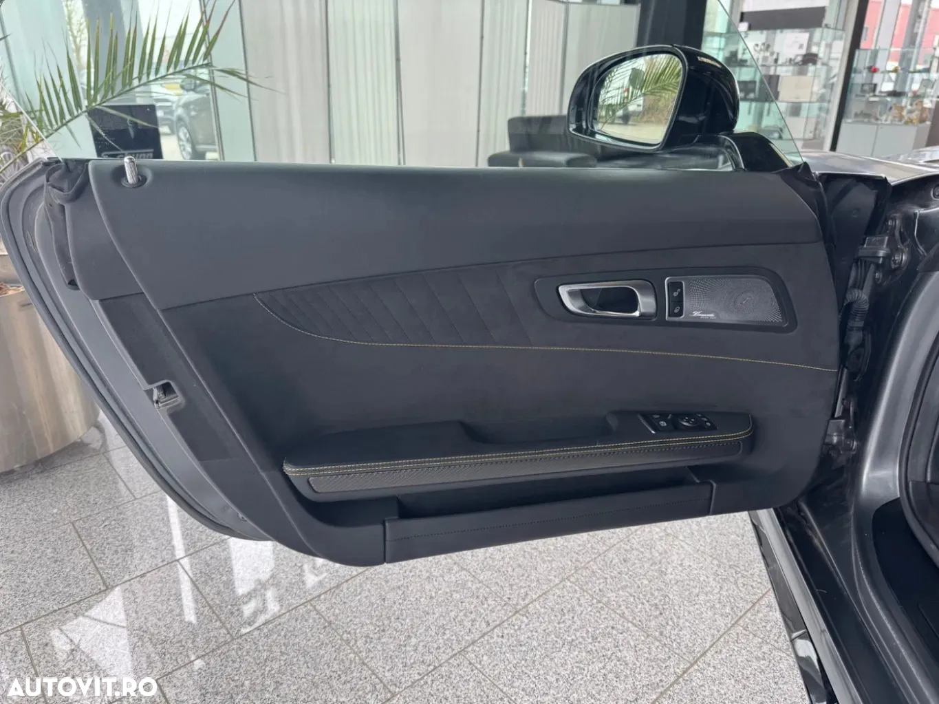 Mercedes-Benz AMG GT R Roadster - 10