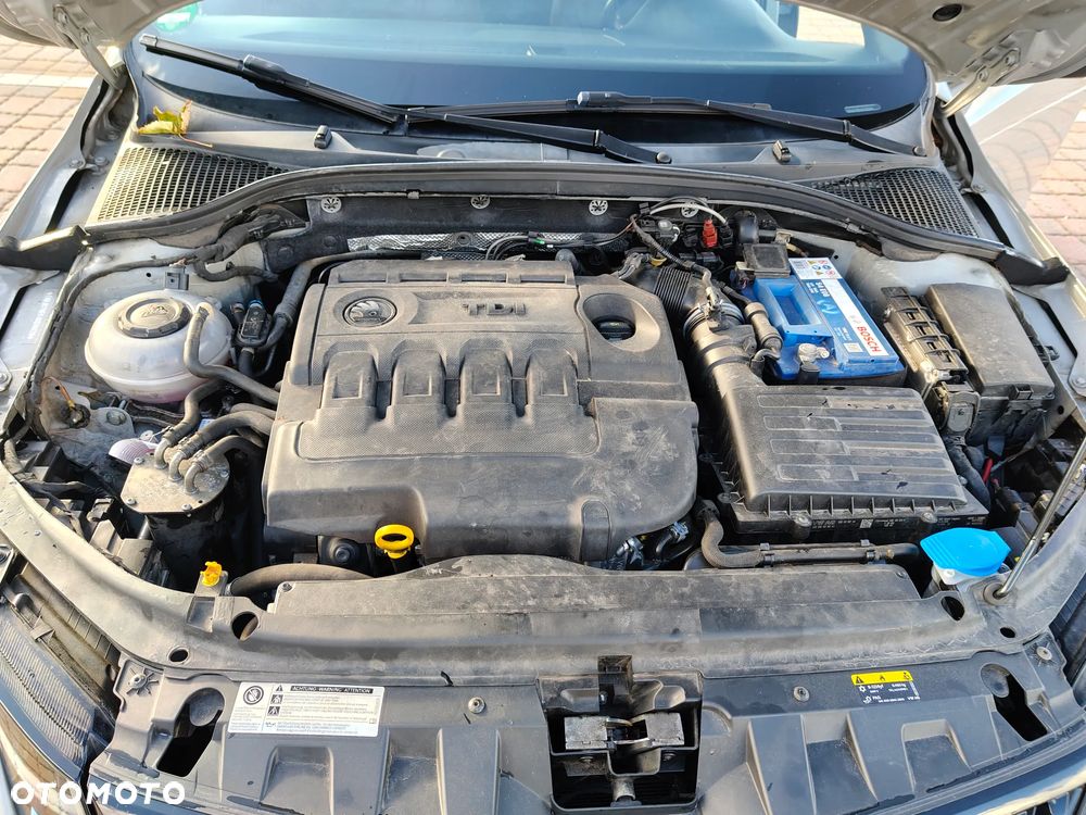 Skoda Octavia 2.0 TDI RS DSG - 11