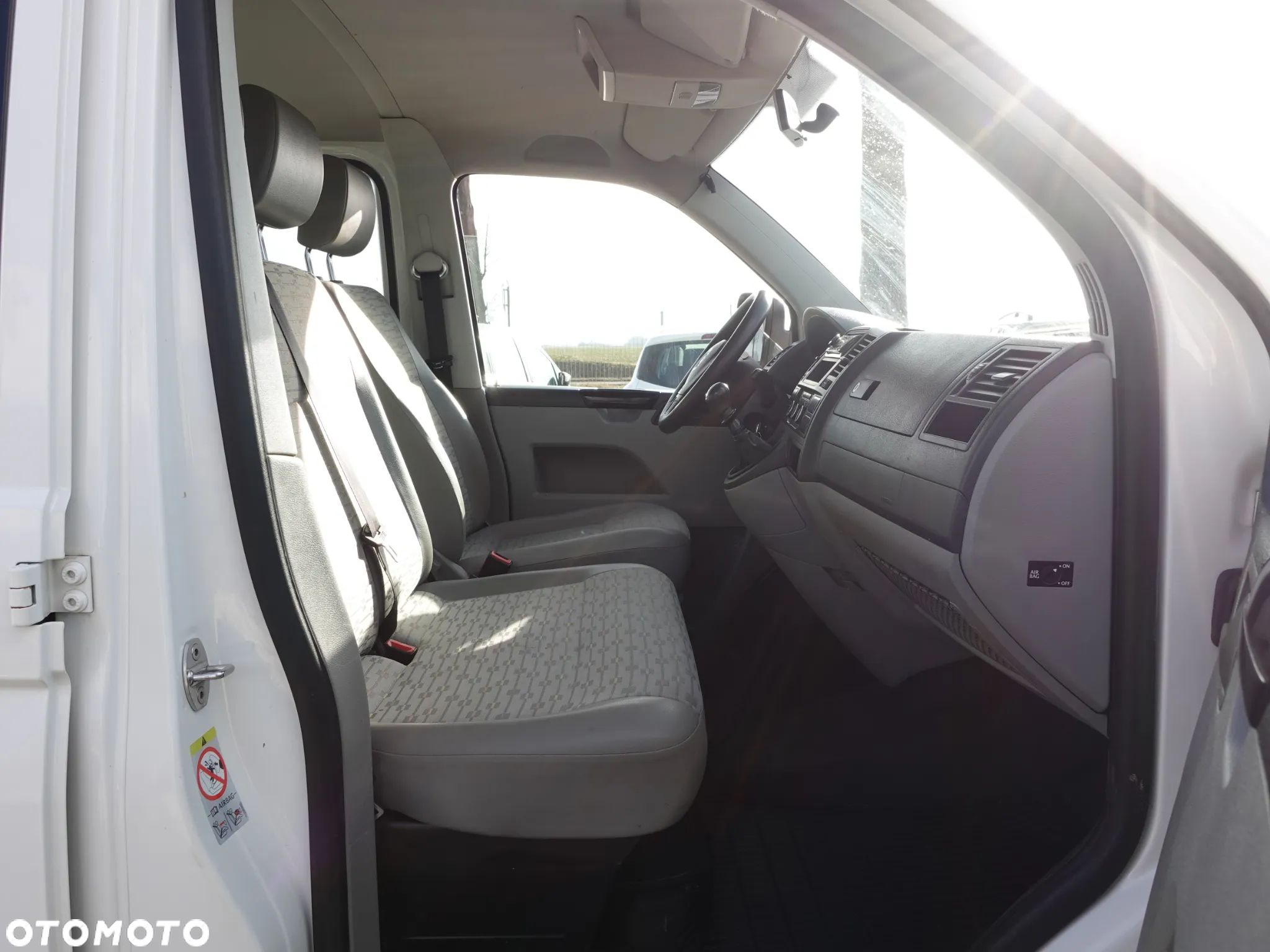 Volkswagen TRANSPORTER LONG - PRYCZA 6OSÓB - 33