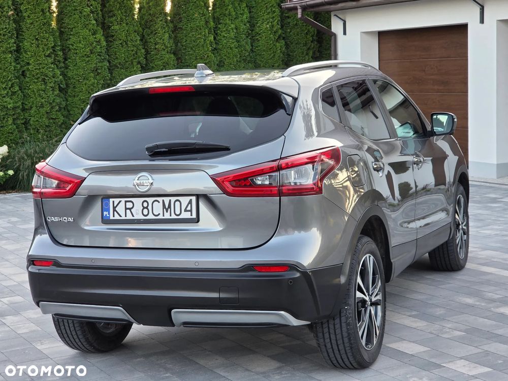 Nissan Qashqai 1.6 DCi 4x4 Tekna - 24