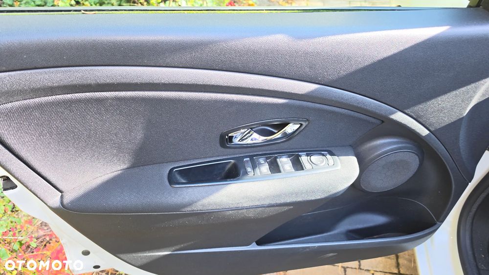 Renault Fluence 1.6 16V Limited - 9