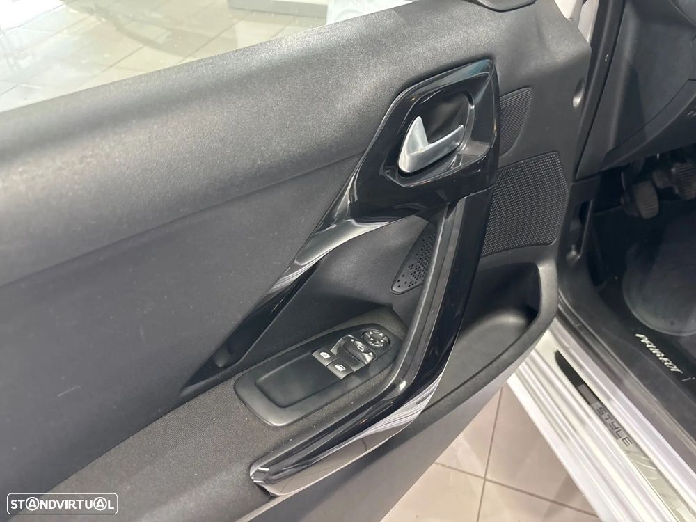 Peugeot 208 1.6 BlueHDi Active - 25