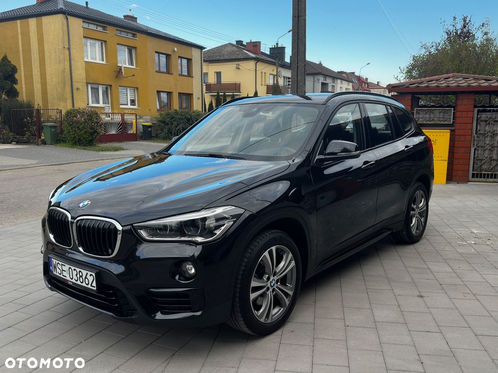 BMW X1 xDrive20i Sport Line - 4