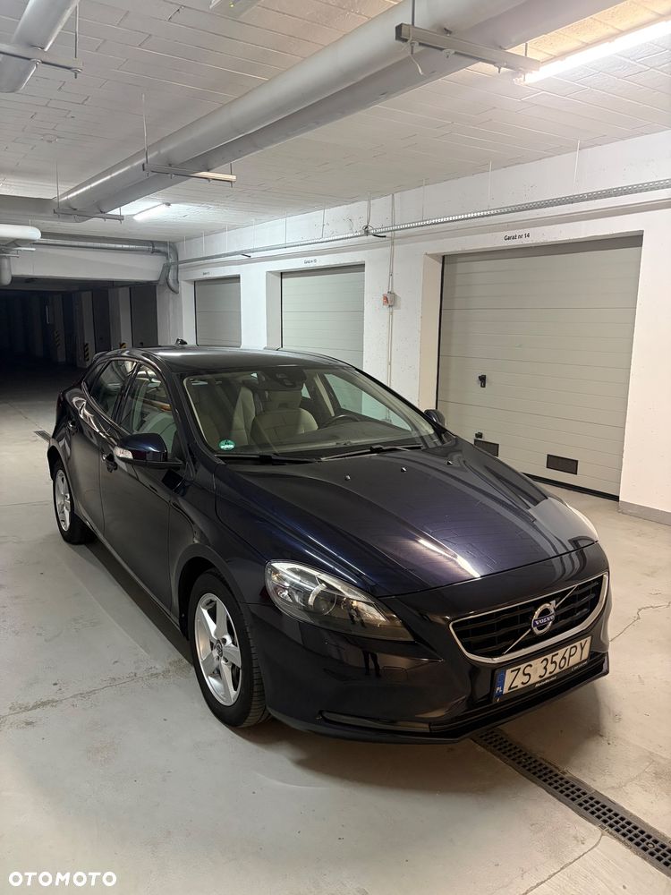 Volvo V40 - 2