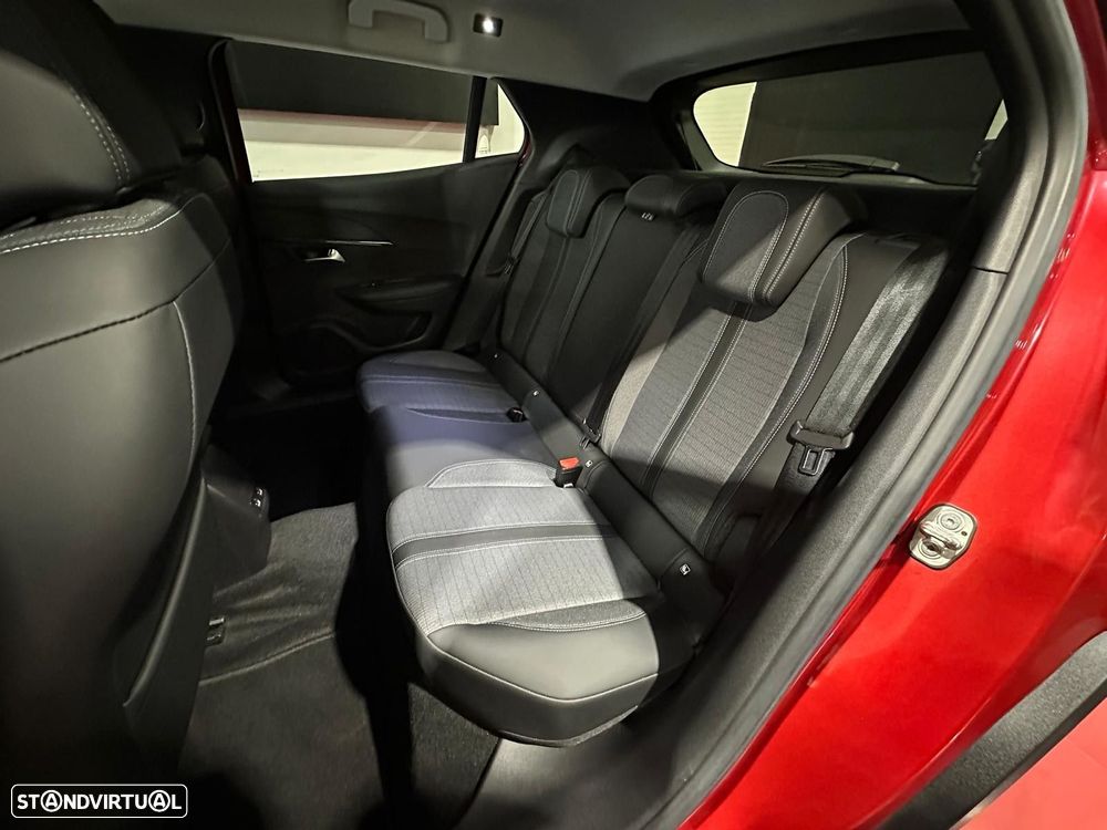 Peugeot e-2008 50 kWh Active Pack - 7