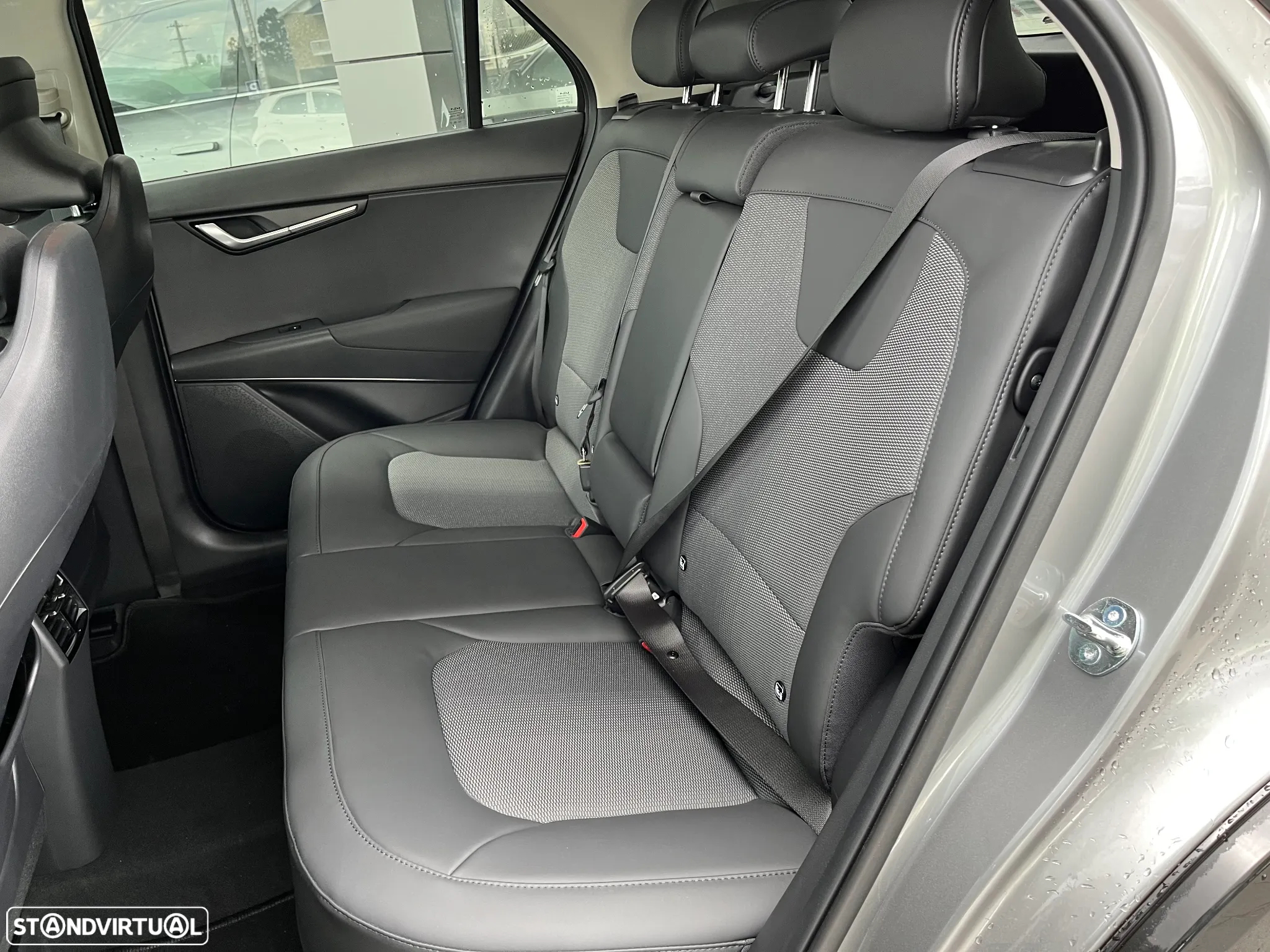 Kia Niro 1.6 GDi HEV Tech - 14