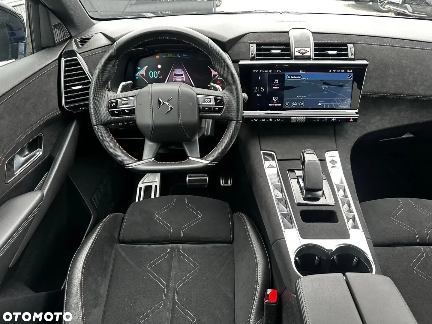 DS Automobiles DS 7 Crossback 1.6 E-Tense Performance Line + - 32