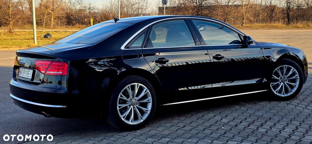 Audi A8 - 4