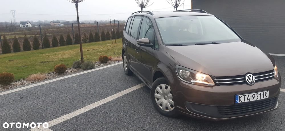 Volkswagen Touran - 11