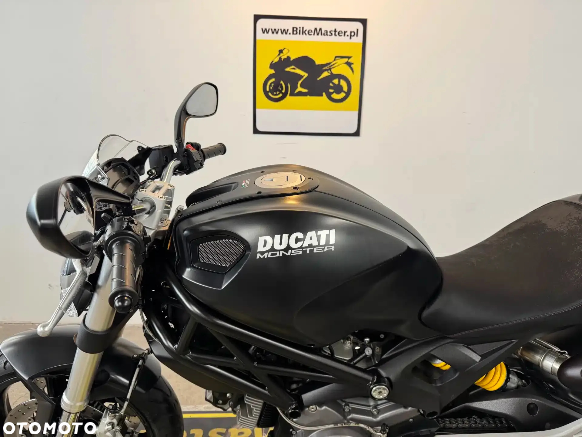Ducati Monster - 20