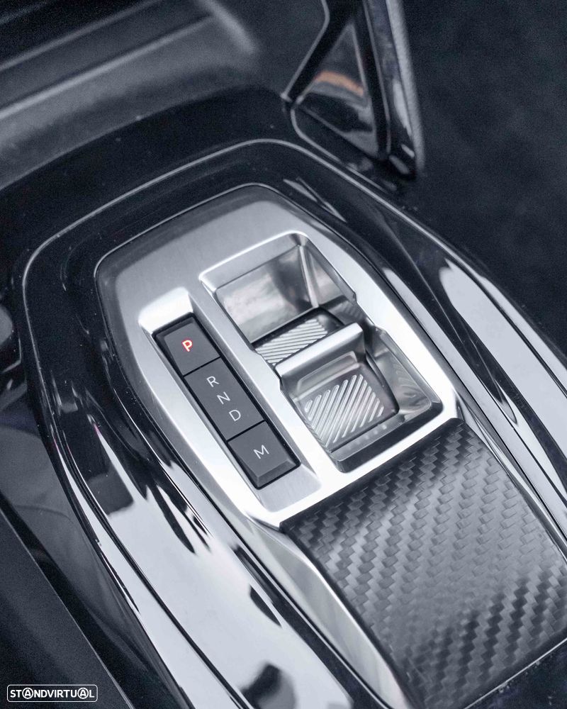 Peugeot 208 1.2 Hybrid GT e-DCS6 - 24